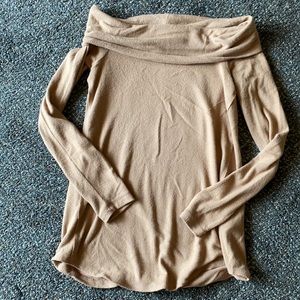 NWT Off the shoulder sweater A&F